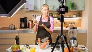 Band-9 Samples: How much influence do celebrity/TV chefs have on what ordinary people cook?